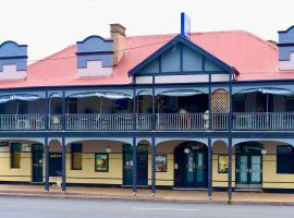 The Commercial Hotel Wallerawang, hótel í Wallerawang