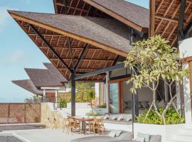 Luxury Ocean View Villas with Private Cook and Free Gym Membership, hotel v destinaci Kuta Lombok