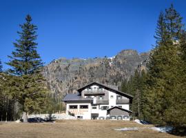 Hotel Garni Roberta, hotel v destinaci Malga Ciapela