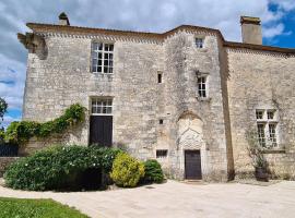 Château de Bouniagues ที่พักให้เช่าในBouniagues
