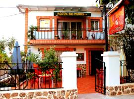 Hostal Río Mundo, hotel in Riópar