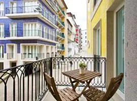 Cardosas Square Luxury Apartments by Porto City Hosts