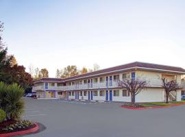 Motel 6-Troutdale, OR - Portland East、トラウトデールのホテル