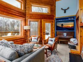 Queens Birch Lodge, casa de temporada em Eagle River