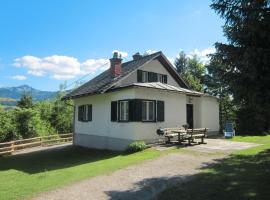 Holiday Home Landhaus Grüne Oase - OBL120 by Interhome, country house di Sankt Martin am Grimming