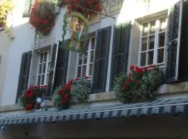 Hotel zum alten Schweizer