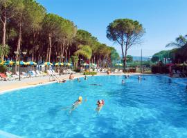 Holiday Home Camping Thurium by Interhome, hotel din Marina di Schiavonea