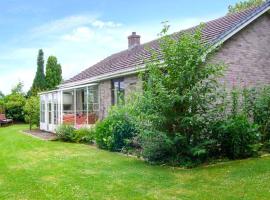 Bryn yr Haf, Hotel in Llanfair Clydogau