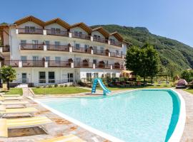 Hotel Garni Grüner Baum (Albero Verde), hotel com piscinas em Laives