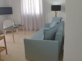 G&E Harbour Apartments, hotel en Lachi