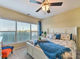 Stylish Studio at Richland-Chambers Reservoir, appartement in Corsicana