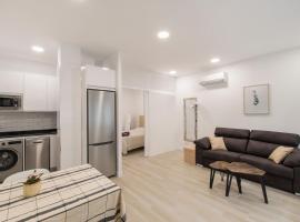 4Torres Homes - Carmen, hotel near Ruber Internacional Hospital, Madrid