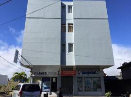 La Péninsule Town Apartment No 5, holiday rental in Curepipe