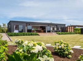 Relax on the Deck, family hotel in Martinborough 