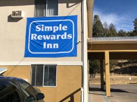 Simple Rewards Inn, hotel u gradu 'Ruidoso'