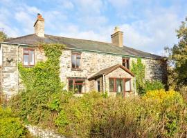 Hendre Aled Farmhouse, hotel in Llansannan