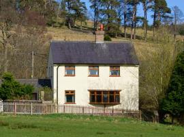 Hartam House, cottage in Falstone