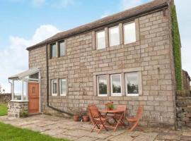 Knowle Lodge, holiday home in Mytholmroyd