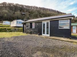 Chalet 95, pet-friendly hotel in Aberystwyth