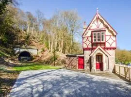 The Gate House