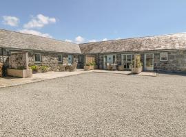 Bwthyn Bach, hotel in Llanddwywe