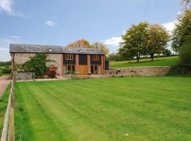 The Old Log Shed, hotel in Payhembury