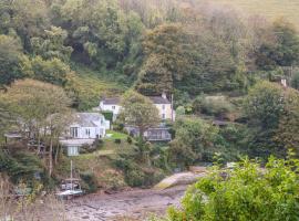 Junket Studio, hotel in Newton Ferrers