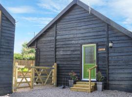 Woodpecker Lodge, holiday rental in High Ham