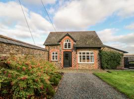 The Coach House, vacation home in Lifton