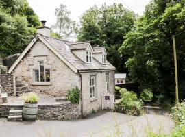 Honeypot Cottage, hotel na may parking sa Kendal