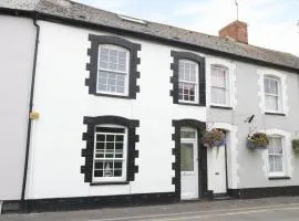 No 9, Watchet