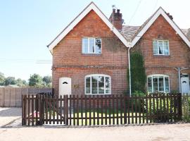 New Park Farm Cottage, hotel de 5 estrellas en Brockenhurst