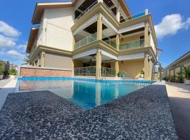Grand Village Inn, hotel v destinaci Pantai Cenang