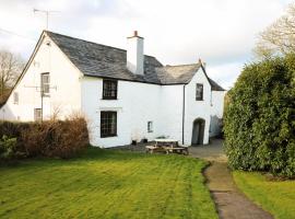 Westroose Farm House, hotel in Otterham