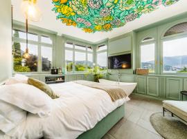 Bello!Lake Como Suites, ξενοδοχείο στο Κόμο