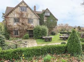 Hoath House, hotel with parking in Chiddingstone