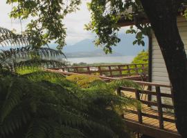 Cabañas Parque Del Lago, hotel near Riñihue Lake, Panguipulli