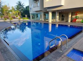 Luxe Highway Residencies, holiday rental in Kottawa