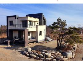 Gilson Guesthouse, hótel í Sokcho