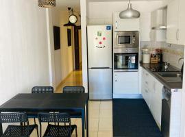 Remote work Family holiday apartment โรงแรมในอัลกาลา