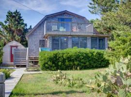 Beach Barn 261, Hotel in Avon