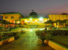 Crossroads Hotel, viešbutis mieste Lilongvė