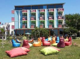 Linda Butik Otel Gümüldür, hotell med parkeringsplass i Izmir