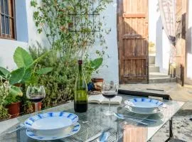 Molino Los Justos - Cocineta Algarinejo by Ruralidays