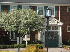 Lamies Inn & The Old Salt Tavern