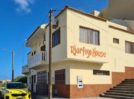 Djarfogo house, location près de la plage à São Filipe