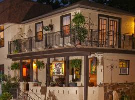 BENTON PLACE INN, apartment in Eureka Springs