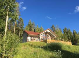 Cozy house in Järvsö with a stunning view, Hotel in Ljusdal