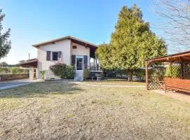 Amazing Home In Manerba Del Garda With 2 Bedrooms And Wifi