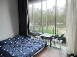 Galaxy House with seaview balcony- JB PONTIAN，小笨珍的飯店